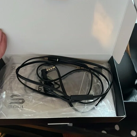 Soul by Ludacris Signed Box (authentic) Headphones